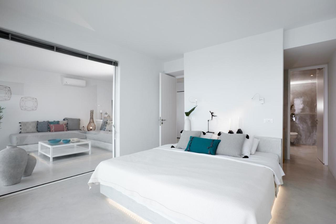 Infinite Blue Luxury Suites ثيرا المظهر الخارجي الصورة